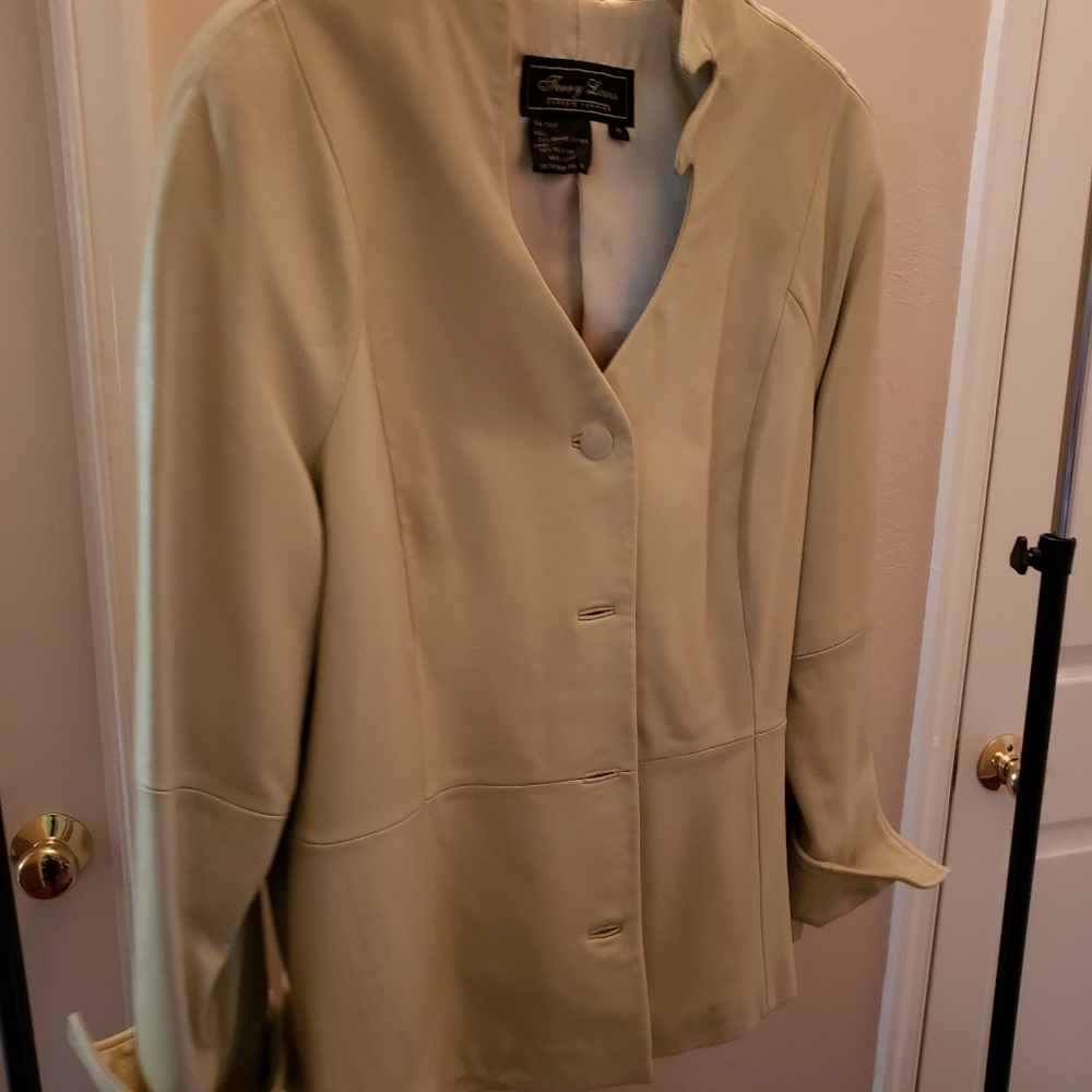 Jacket - Picture 3 of 3